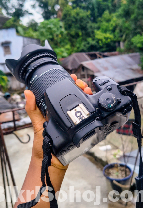 Canon EOS 1000D